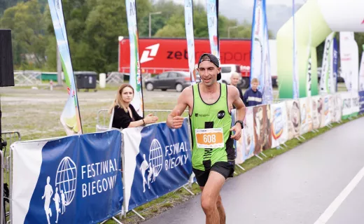 Jest zwycięzca Biegu 7 Dolin na 100 km! Dotarł do mety ze świetnym czasem [WIDEO] - 14
